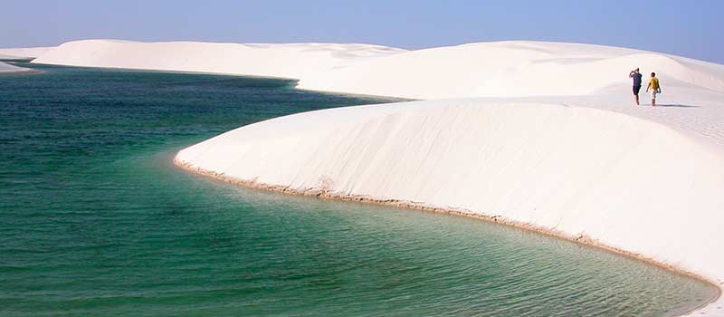 Wanderung zu Pferd über Sanddünen